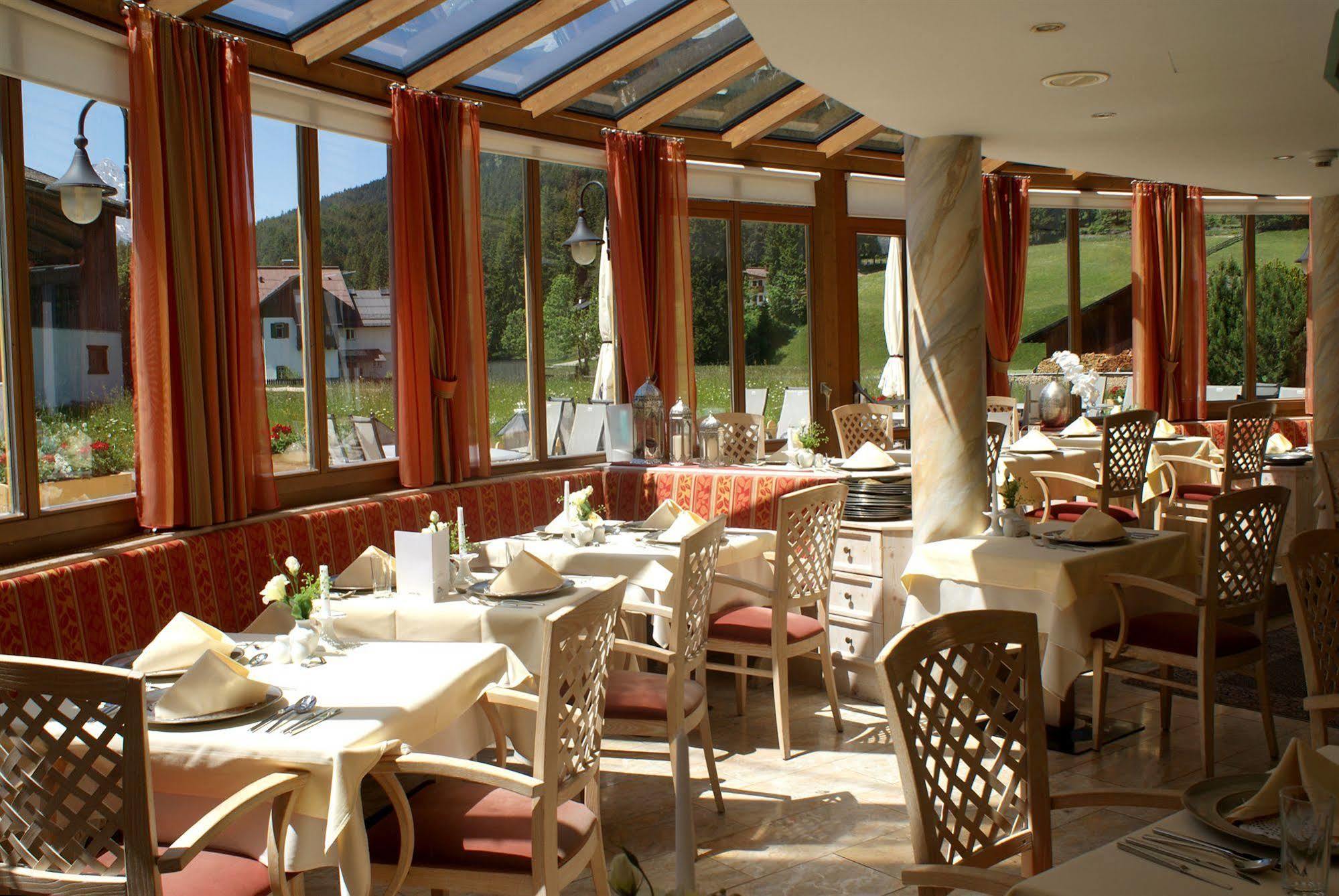 Sporthotel Xander Leutasch Bagian luar foto
